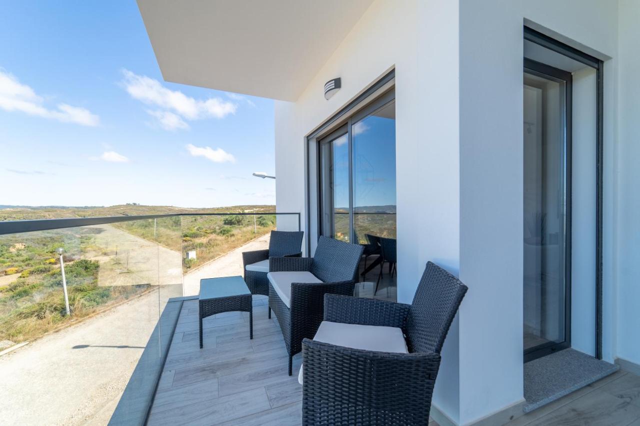A Gaivota - Walking Distance To Monte Clerigo And Amoreira Beaches Aljezur Exterior photo